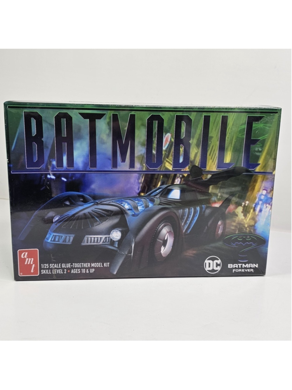 SEALED AMT Batman Forever Batmobile 1/25 Model Kit DC Skill 2 51 Parts AMT1240